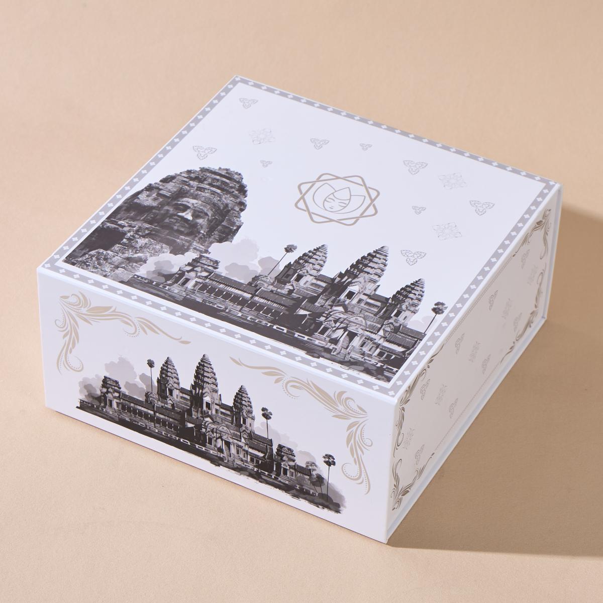 Foldable Magnetic Gift Box with Ribbon
